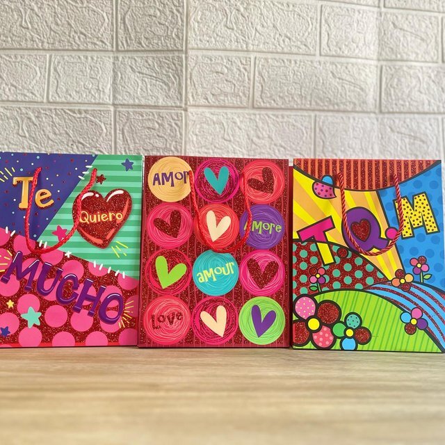 BOLSA REGALO (25BZ0009)